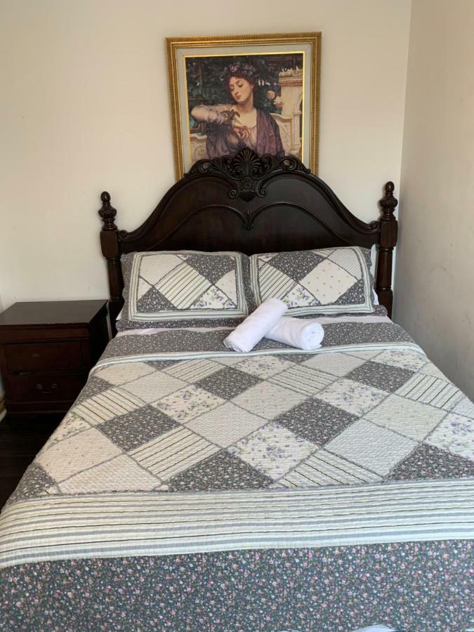 Guests House *